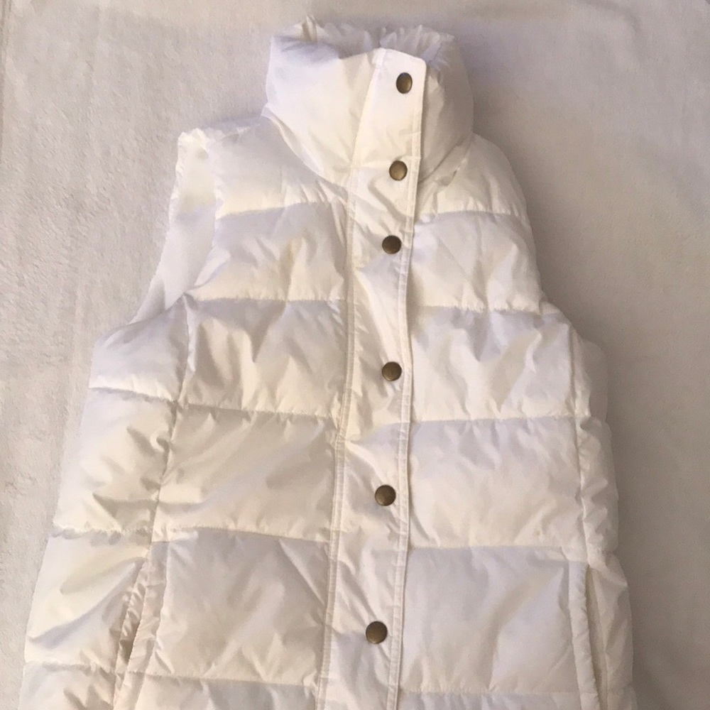 Old navy puffy vest